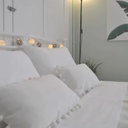 Naiada - 3 Bedrooms In Center Lefkáda