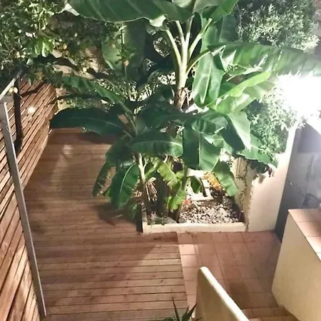 Naiada - 3 Bedrooms In Center Lefkáda