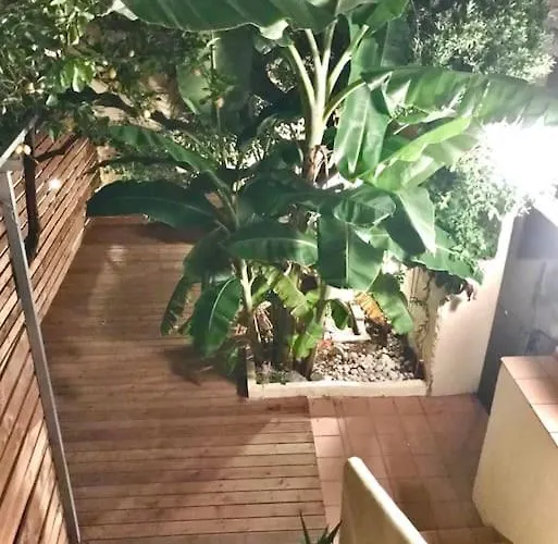 Naiada - 3 Bedrooms In Center Lefkáda